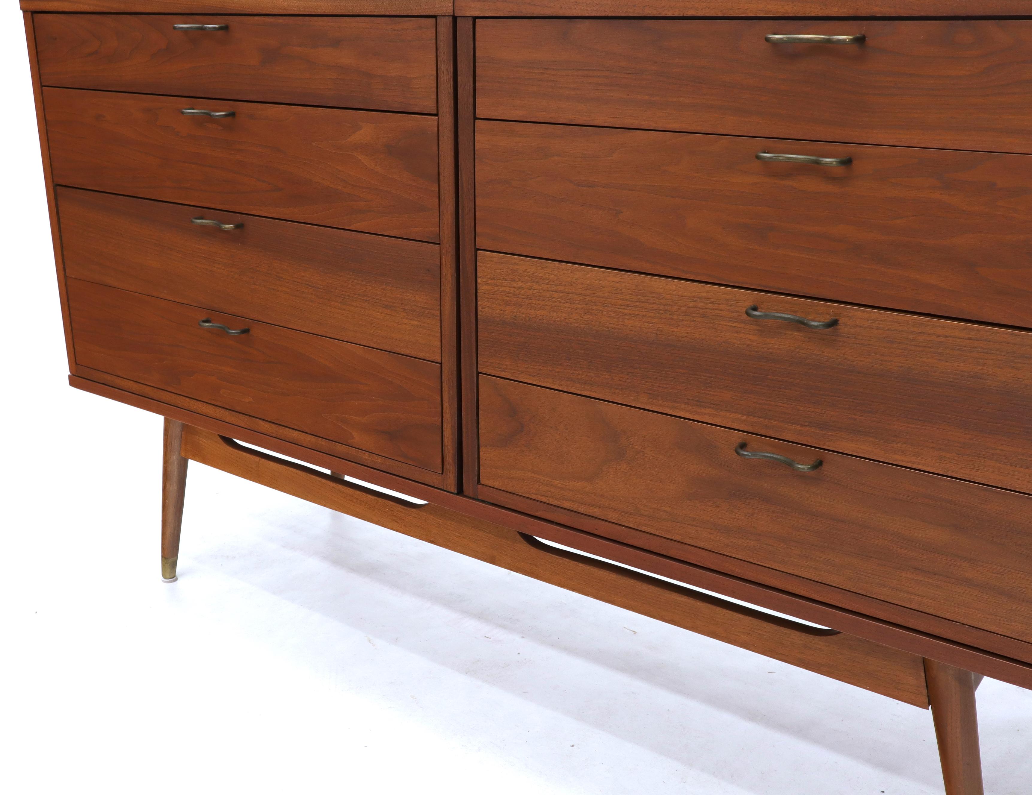 Three Pcs Mid-Century Modern Oiled Walnut Chest Dresser Credenza w/ Waive Pulls  For Sale 5