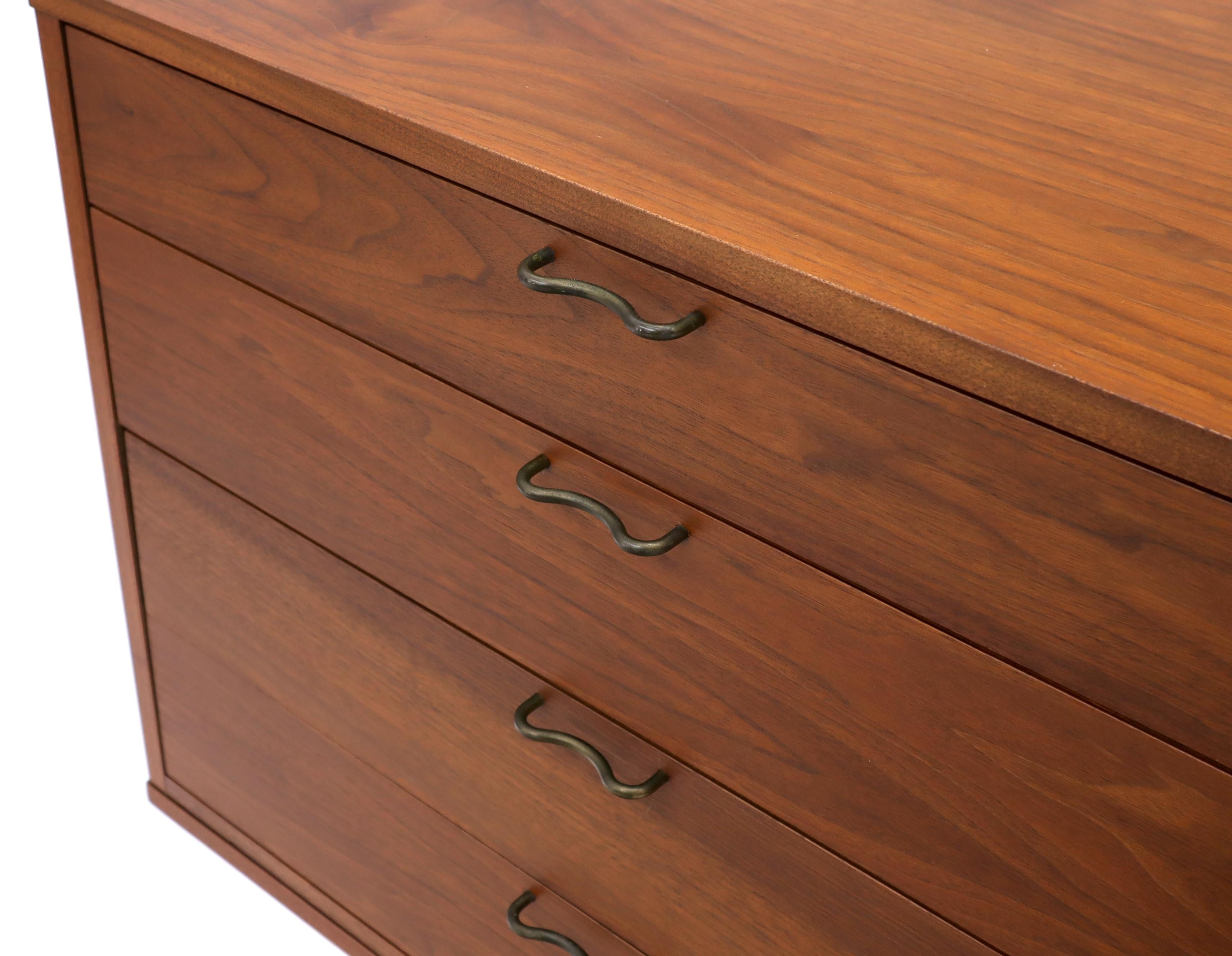 Three Pcs Mid-Century Modern Oiled Walnut Chest Dresser Credenza w/ Waive Pulls For Sale 6