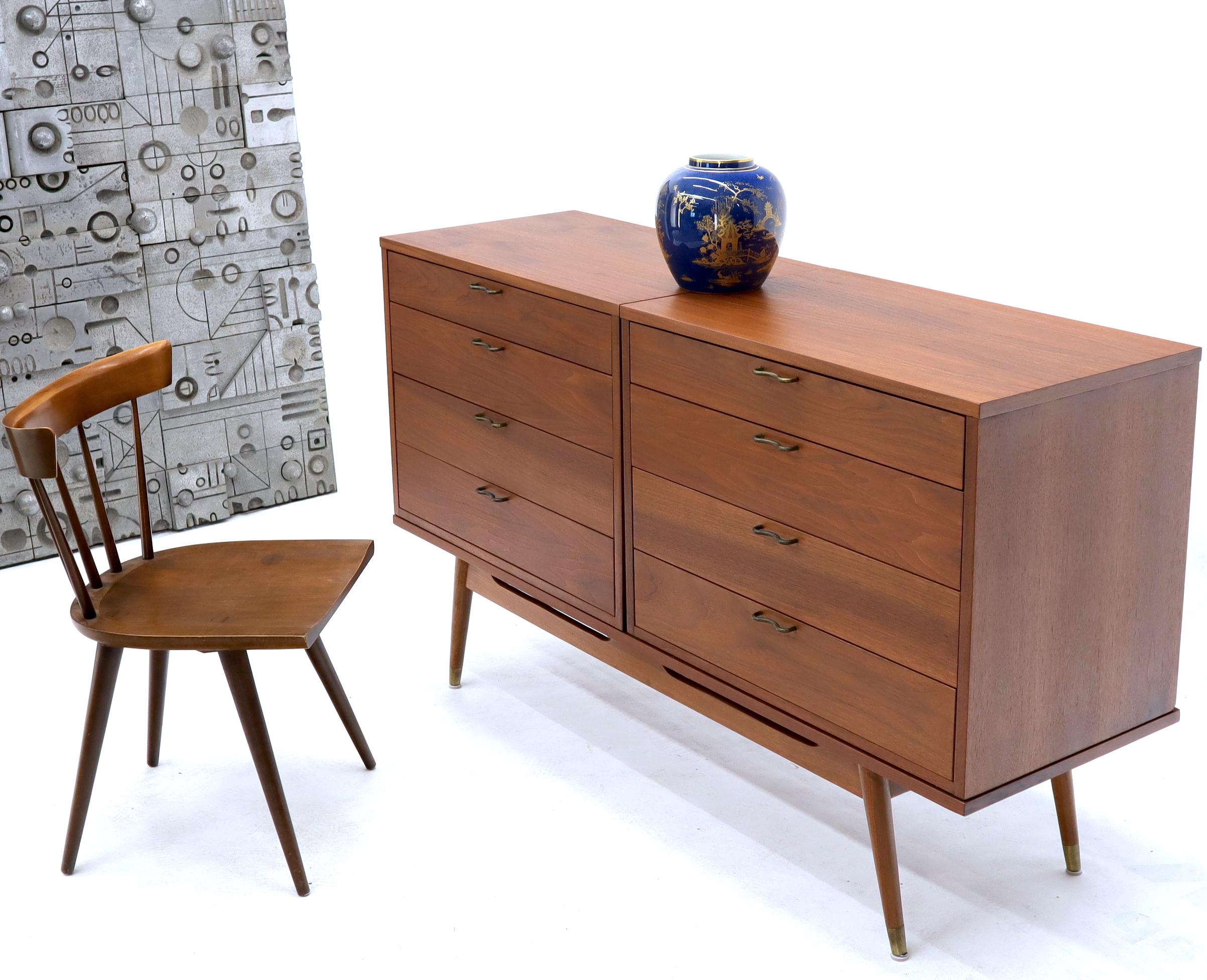 Mid-Century Modern 3 pieces dresser consisting of two paired individual cabinets resting on tapered dowel legs bench. Attributed to McCobb Nelson influence. Stunning lightly refinished oiled walnut condition. Unmarked.