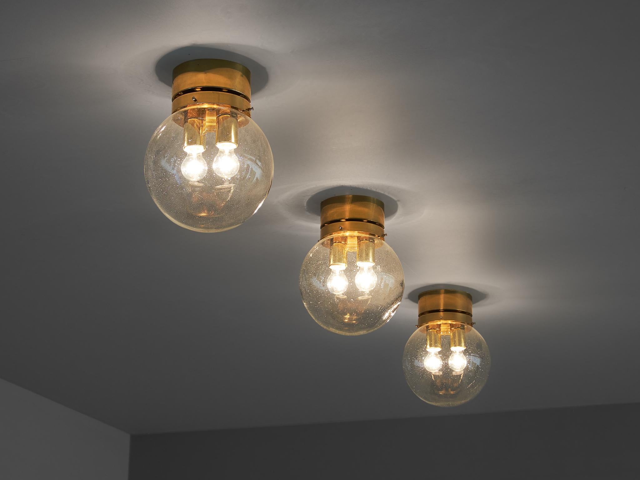 Three Pendants in Brass and Glass In Good Condition In Waalwijk, NL