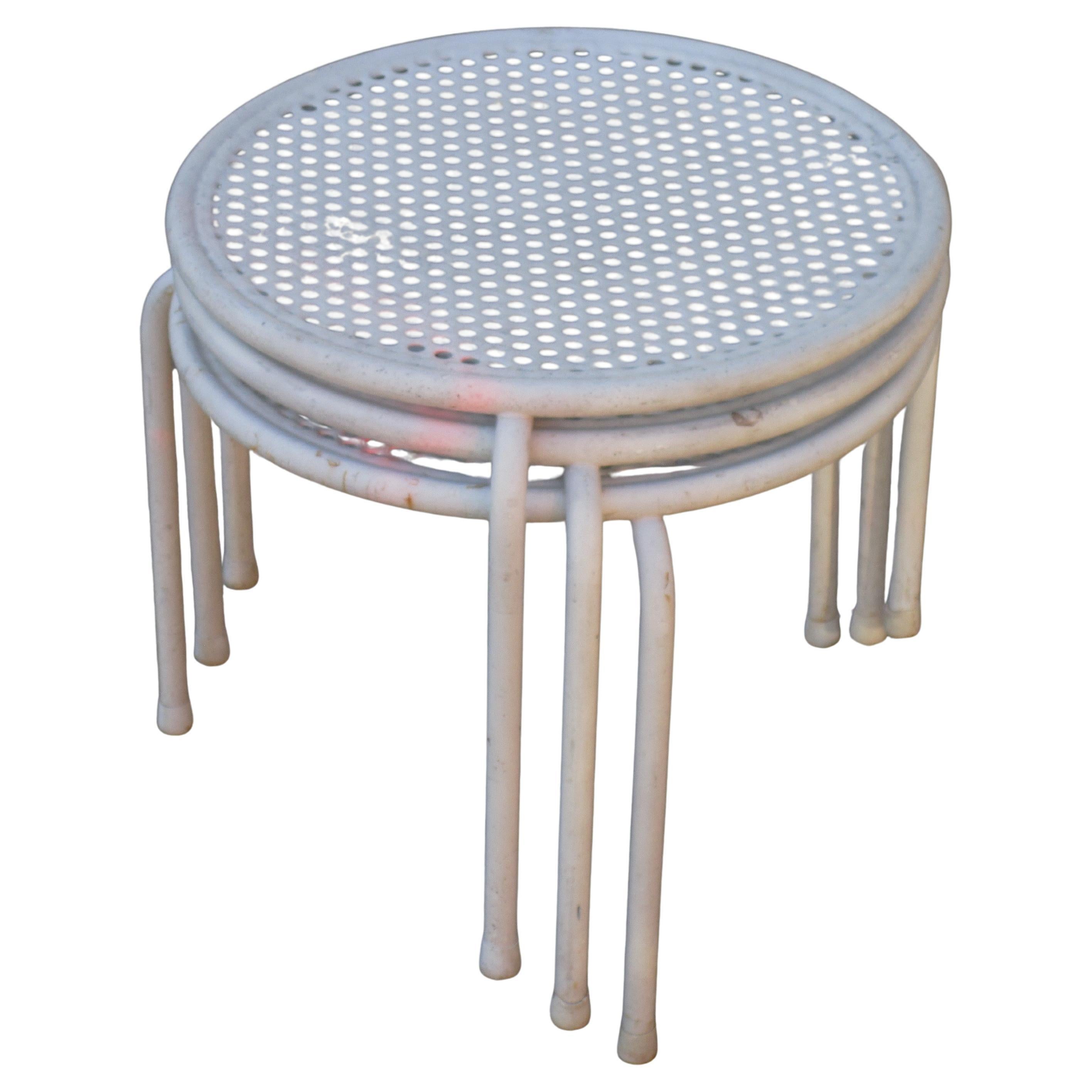 Mid-Century Modern Set of 3 Perforated Top Tri-Leg Metal Tables Emu Italy 1960's For Sale
