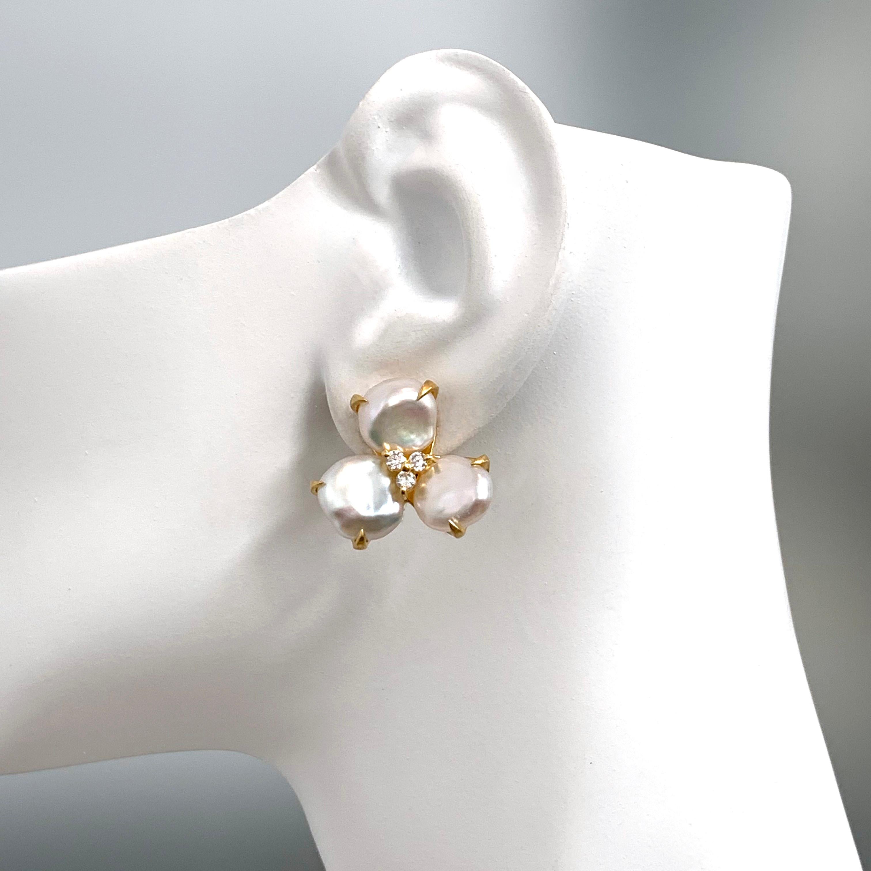 Three-petal Baroque Pearl Flower Earrings In New Condition In Los Angeles, CA