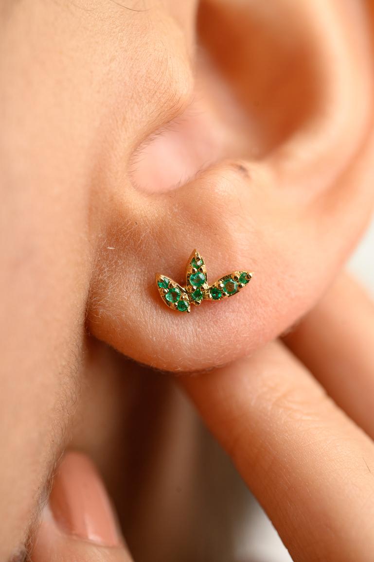 Round Cut Three Petal Tiny Natural Emerald Studs Earrings Crafted in 18k Solid Yellow Gold For Sale