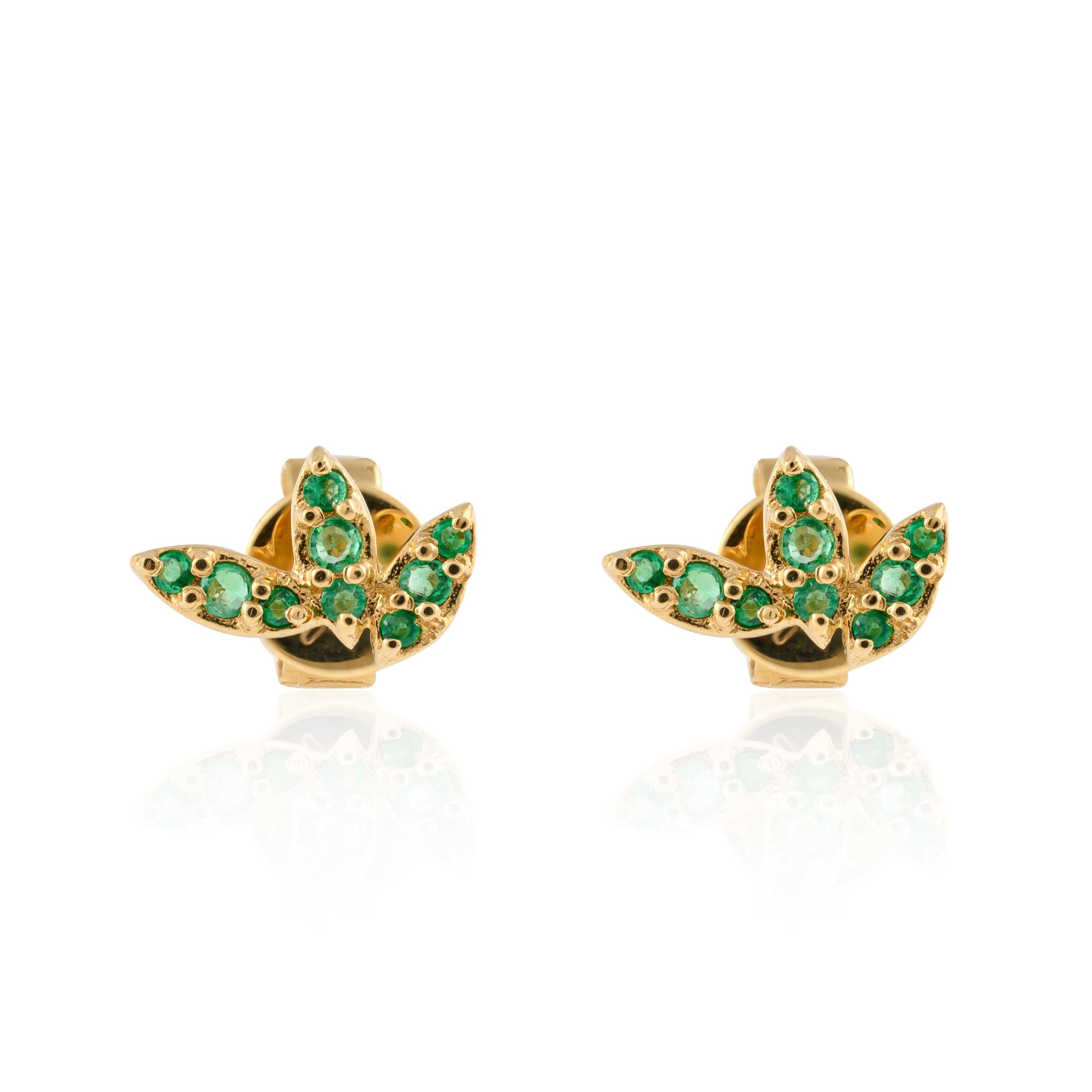 Three Petal Tiny Natural Emerald Studs Earrings Crafted in 18k Solid Yellow Gold In New Condition For Sale In Houston, TX