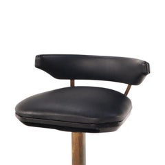 Tre sgabelli da bar Petite in pelle imbottiti in ottone