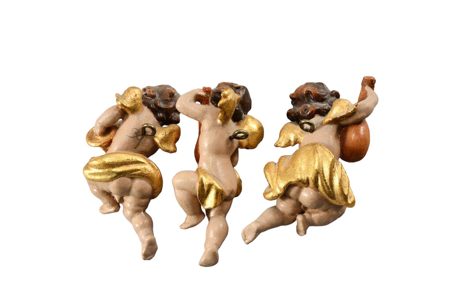 Three Petite Wood Carved Cherub Musician Angels, Vintage ANRI, Italy, 1980s For Sale 5
