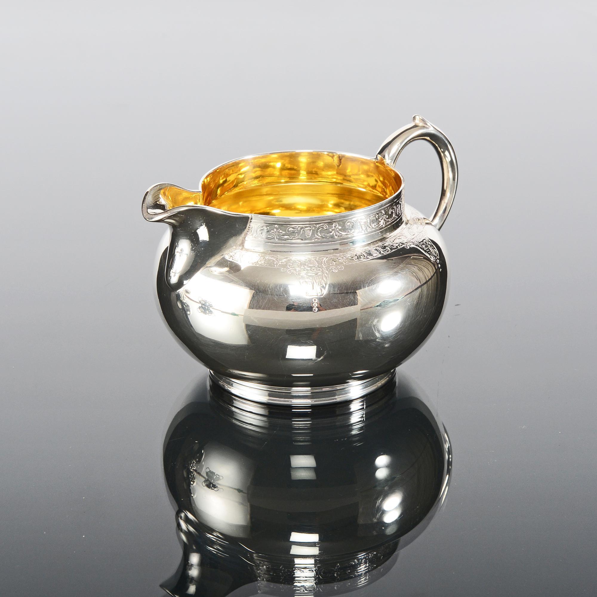 English Three-Piece Ball-Shaped Victorian Silver Tea Set For Sale