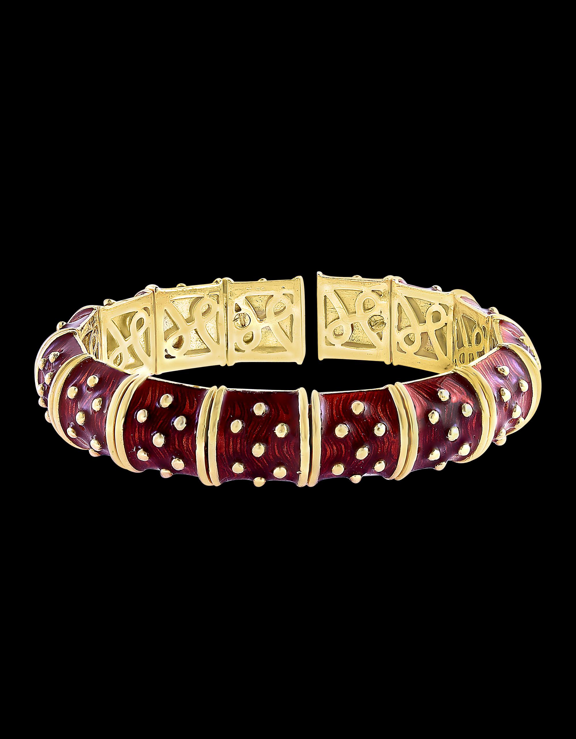 Bracelet jonc / manchette trois pièces en or 18 carats, émail rouge, vert et bleu 286 gm, Hidalgo en vente 8