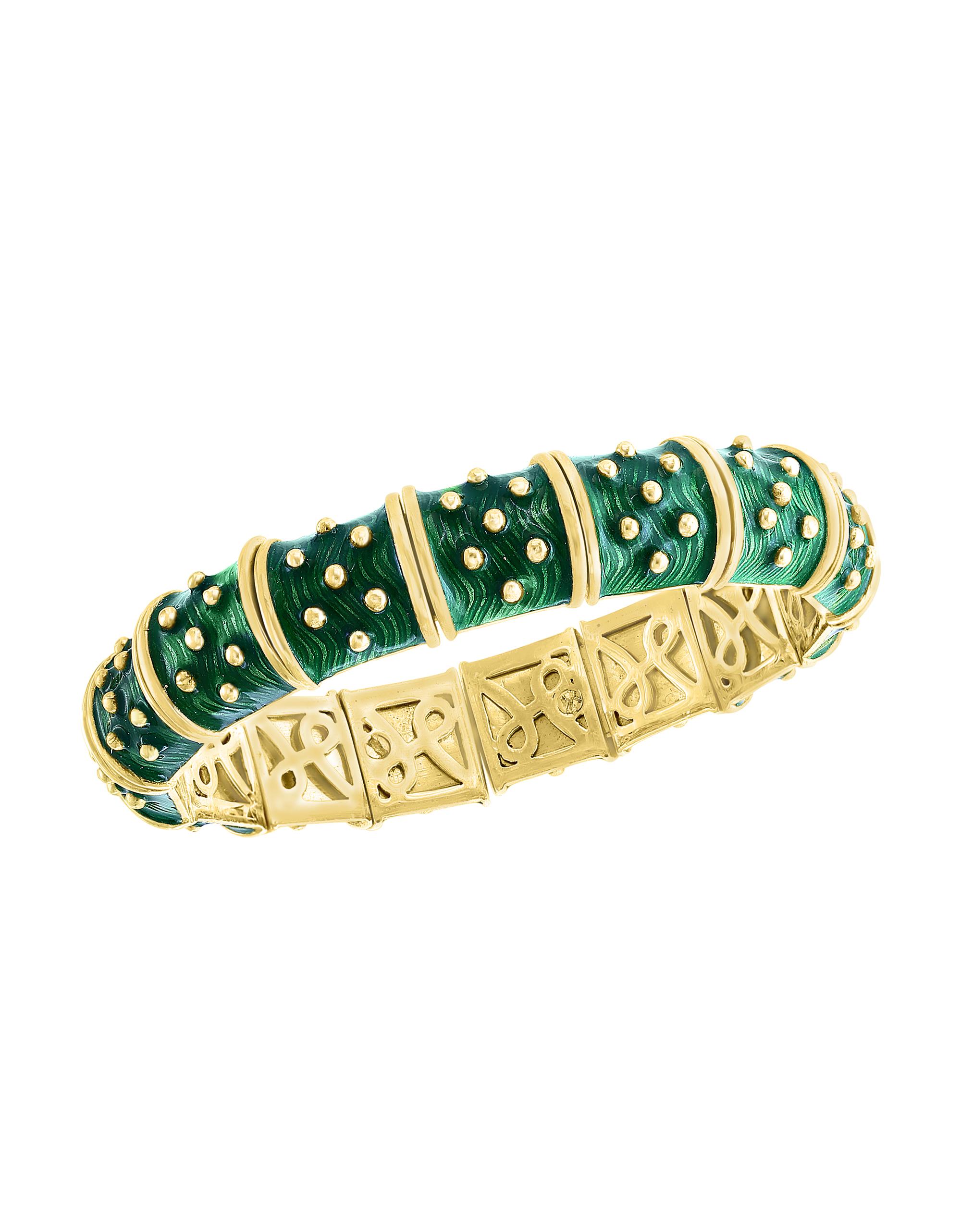 Bracelet jonc / manchette trois pièces en or 18 carats, émail rouge, vert et bleu 286 gm, Hidalgo en vente 9