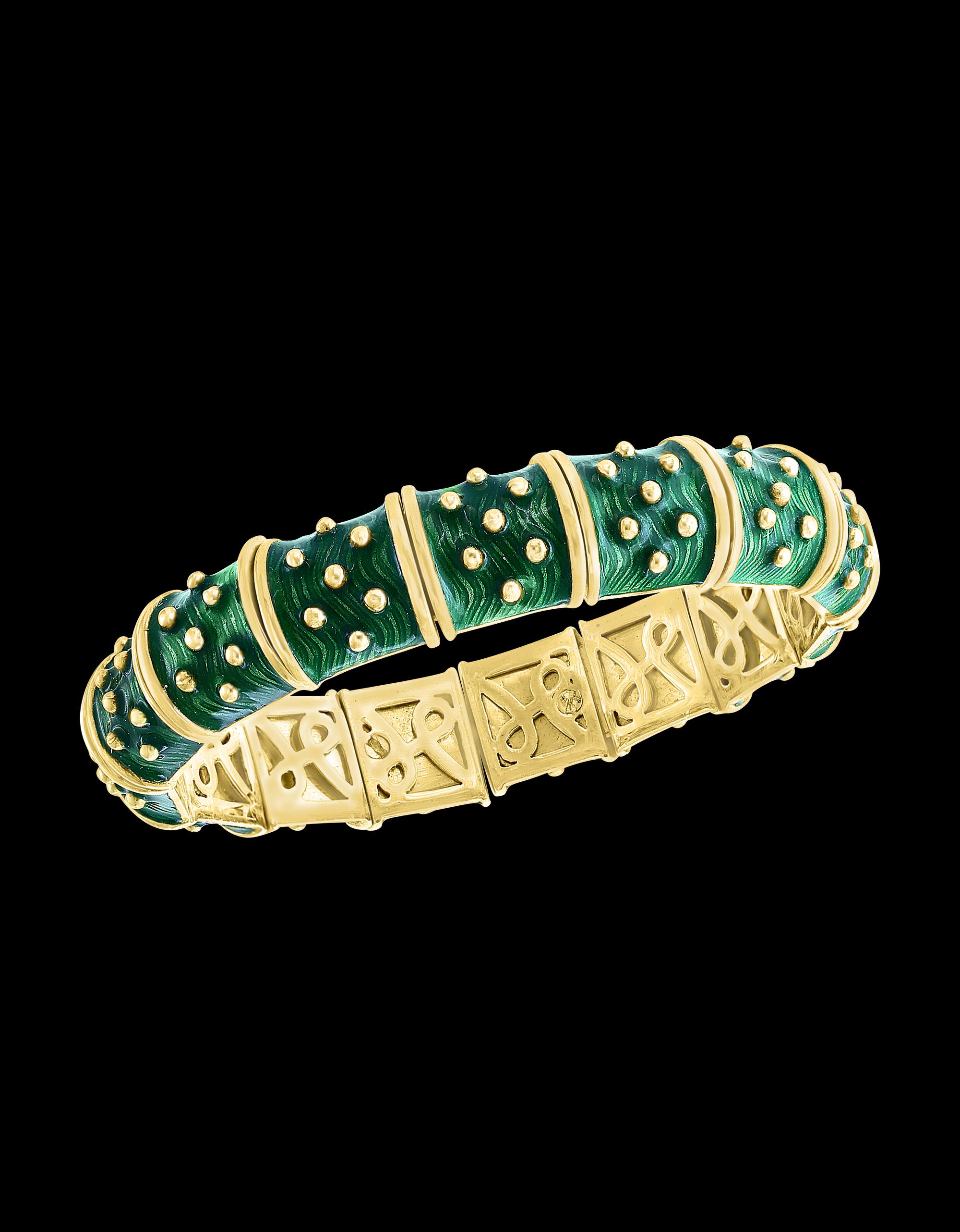 Bracelet jonc / manchette trois pièces en or 18 carats, émail rouge, vert et bleu 286 gm, Hidalgo en vente 10