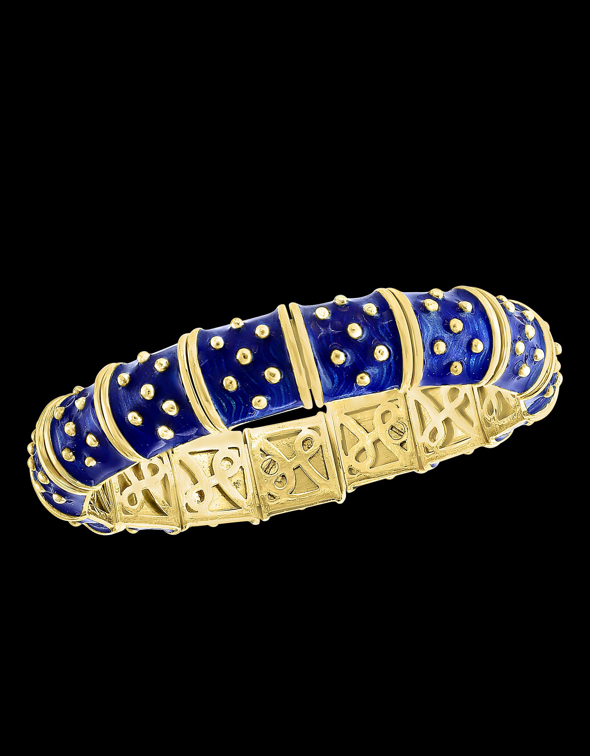 Bracelet jonc / manchette trois pièces en or 18 carats, émail rouge, vert et bleu 286 gm, Hidalgo en vente 2