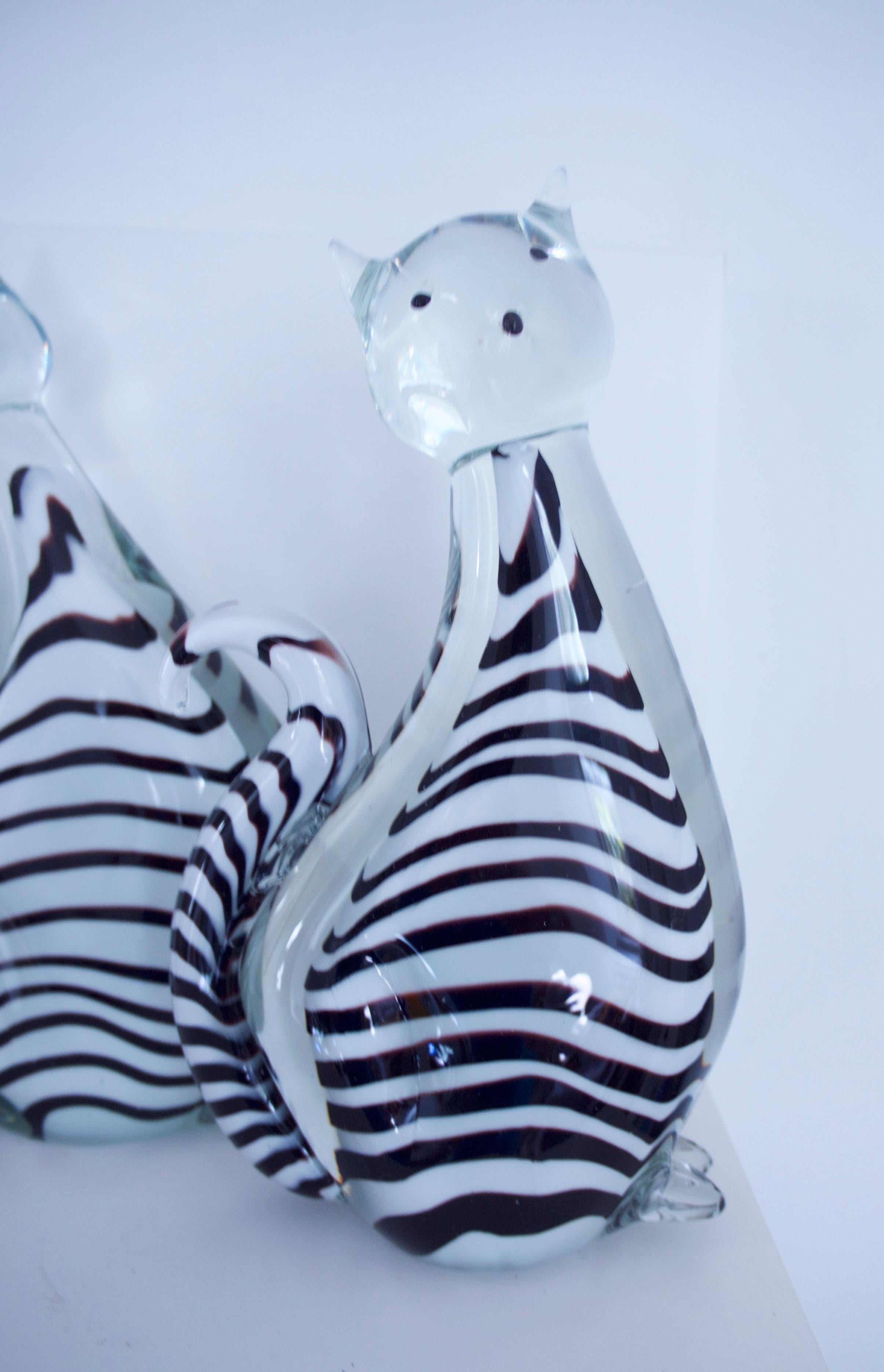 Italian 3 Piece Collection Murano Art Glass Striped Cats ‘2.5kg each’ and Bird, 1980s For Sale