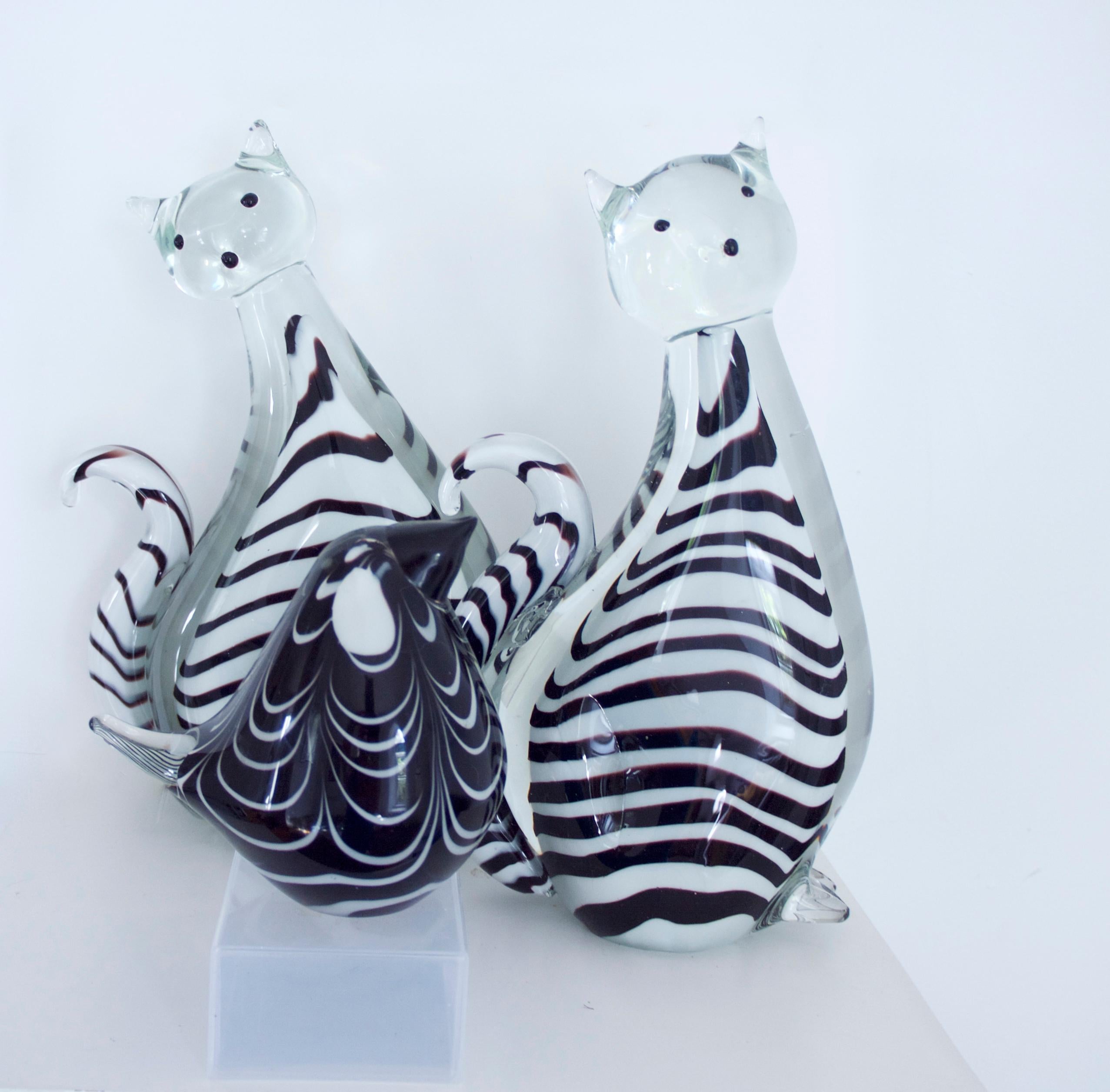3 Piece Collection Murano Art Glass Striped Cats ‘2.5kg each’ and Bird, 1980s In Good Condition For Sale In Halstead, GB