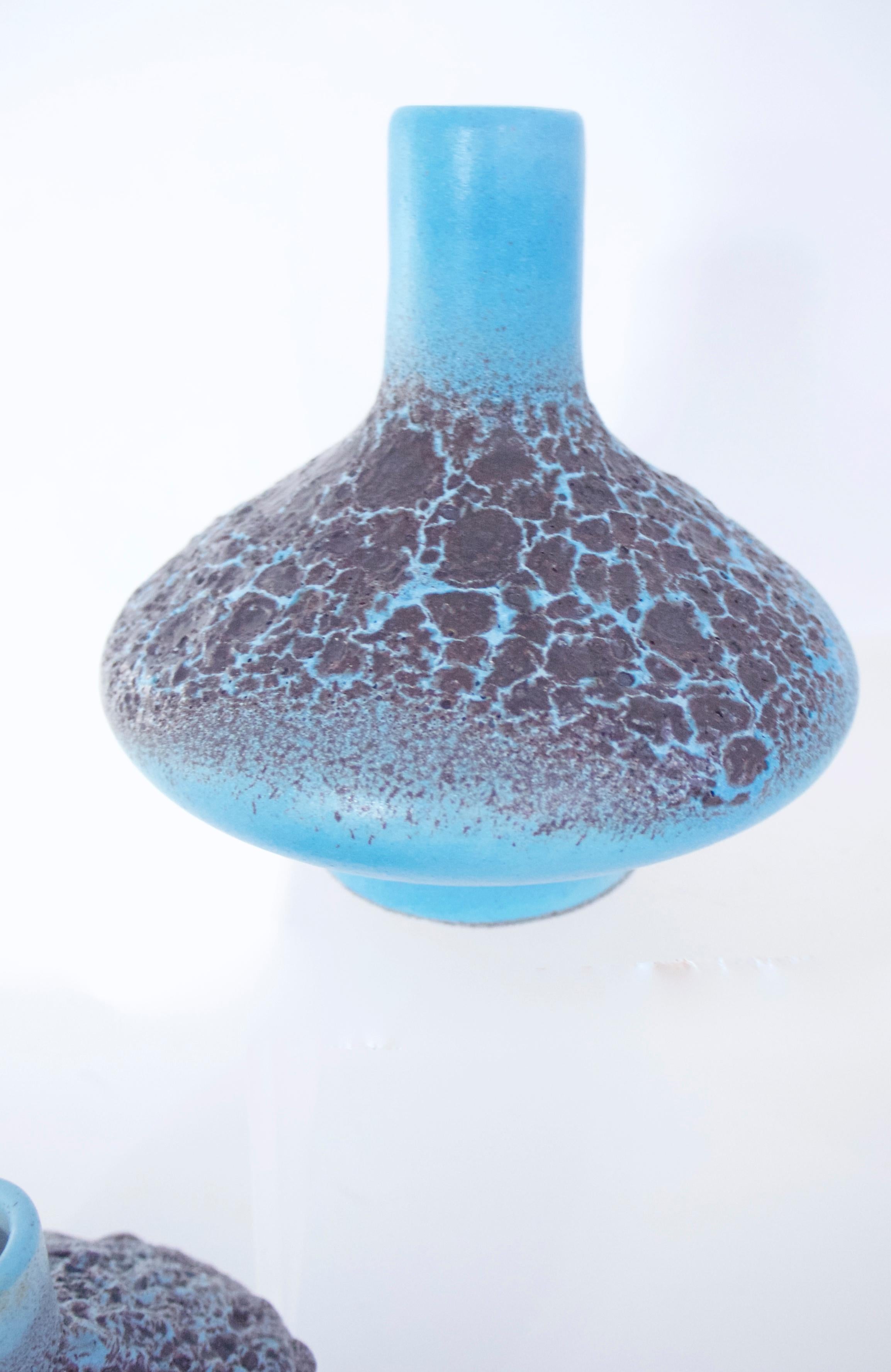 Three-piece Collection UFOs by Otto Keramik Blistered glaze (Fat Lava) 1964-Present


Founded by Otto Gerharz (who had been the arts director at Ruscha.) Otto Snr was extremely interested in the chemistry of glazes for which he was obsessive and