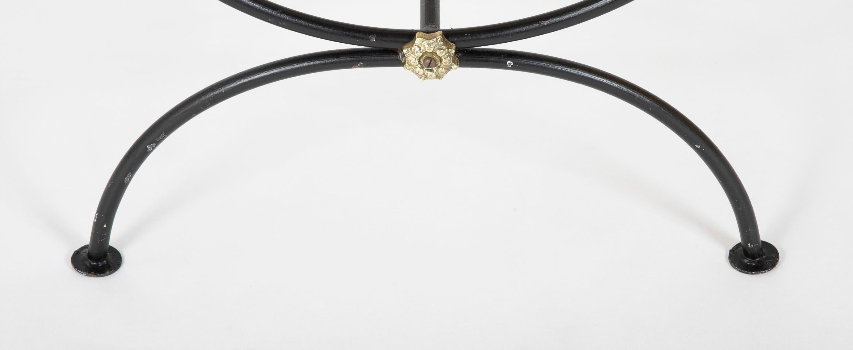 Table basse trois pièces en fer et laiton avec inserts Versace 8