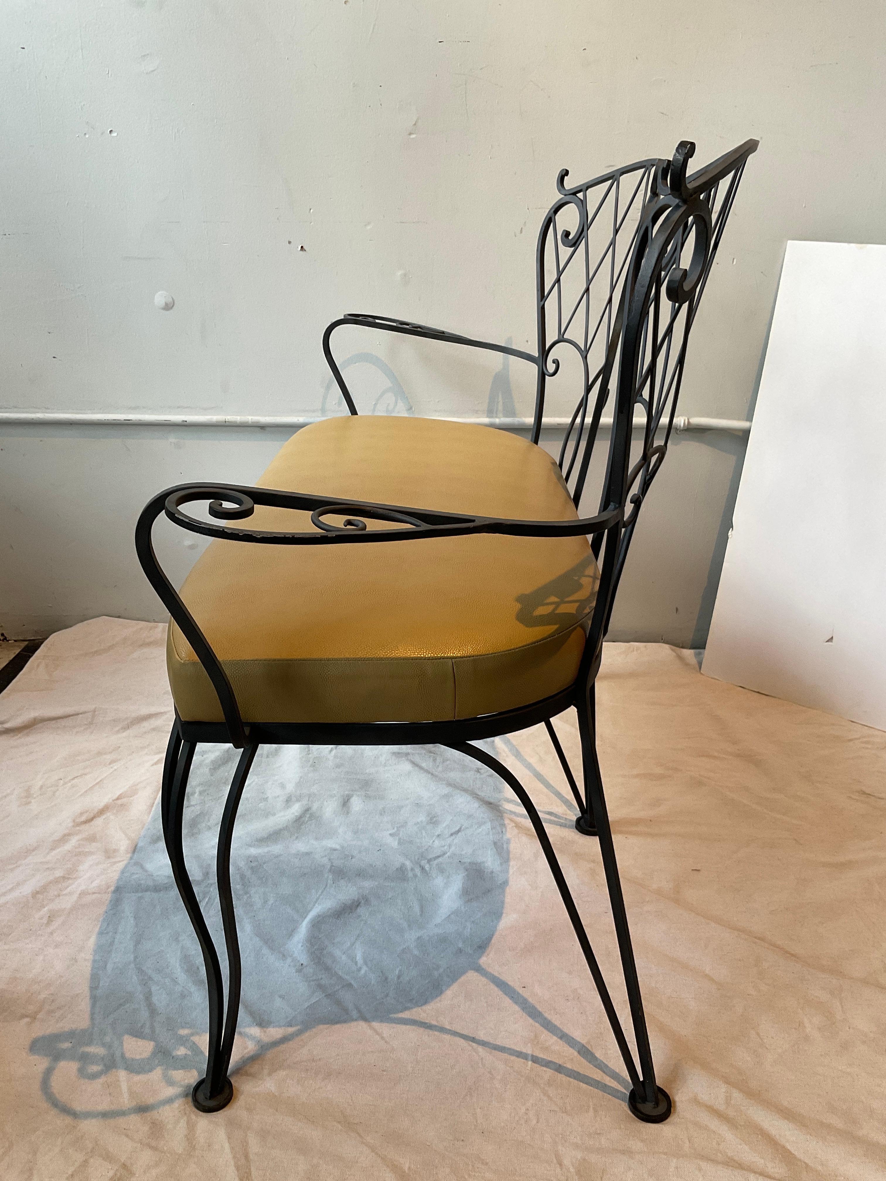 Metà XX secolo Three Piece Iron Garden Set.    Settee And Pair Of Chairs. in vendita