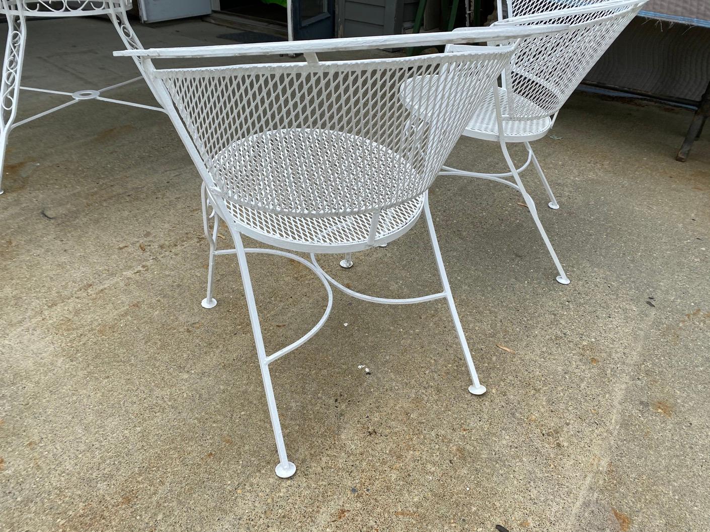 Painted Three-Piece Mid-Century Modern Russell Woodard Style Patio Dining Set