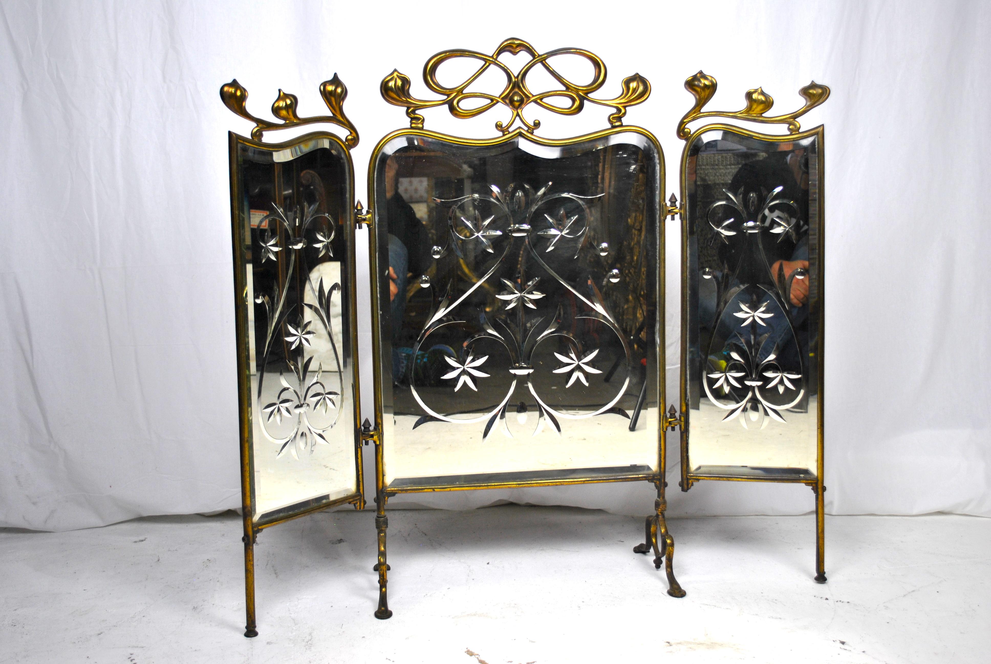 Three-Piece Mirrored Art Nouveau Fire Fender Screen In Good Condition In London, GB