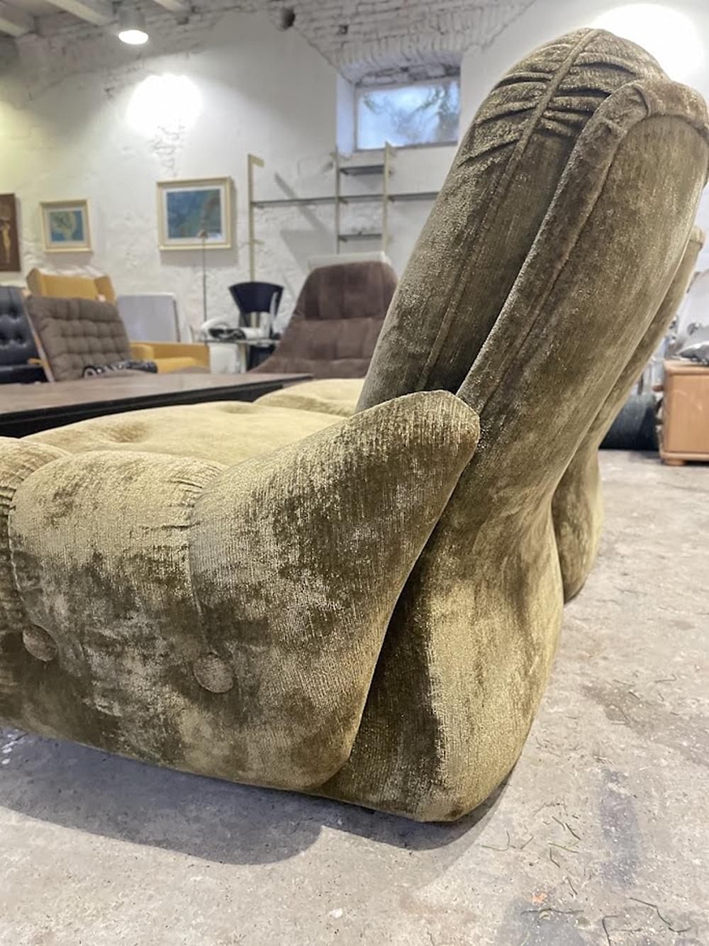 Late 20th Century Three-Piece Modular Lounge Set 'Orchid' design by Michel Cadestin for Airborne For Sale