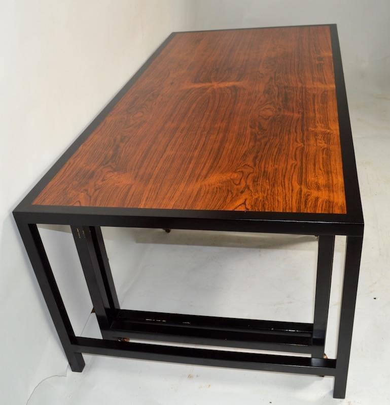 Dreiteilige Schachteltische aus Rosenholz, Harvey Probber zugeschrieben im Angebot 3