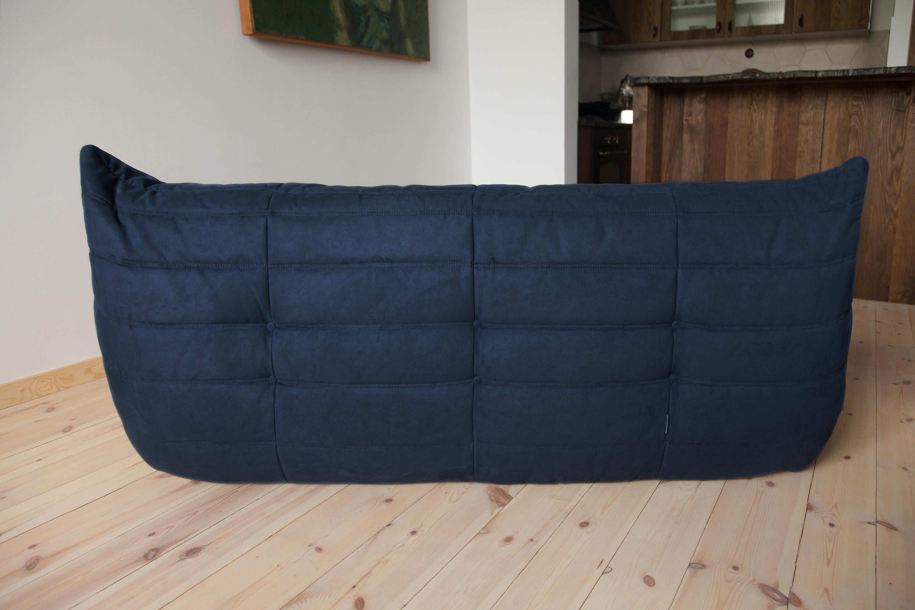 Three-Piece Togo Set, Design by Michel Ducaroy, Manufactured by Ligne Roset For Sale 10