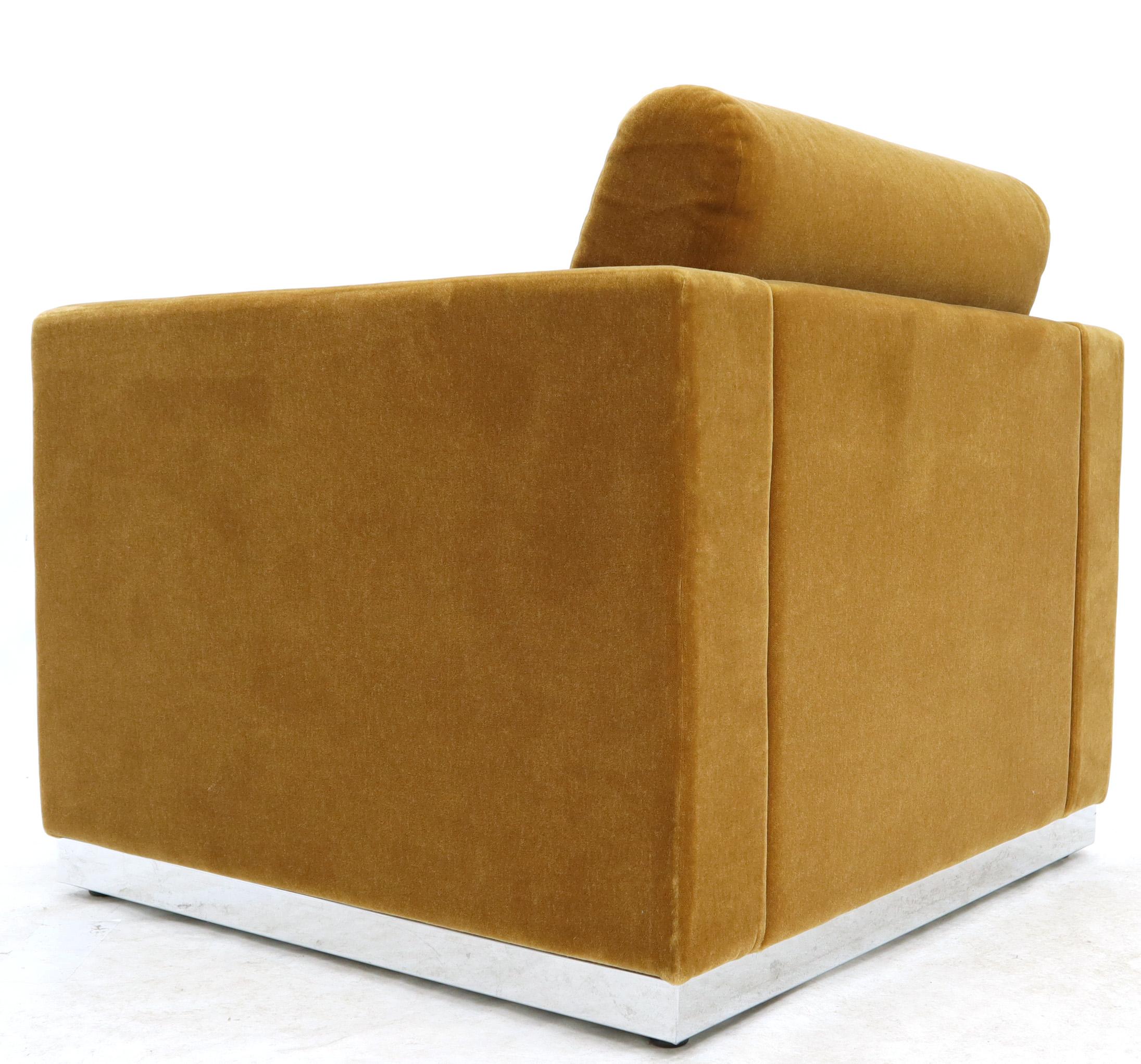 Mid-Century Modern Three Pieces Mohair Living Room Set Club Chairs Love Seat Sofa