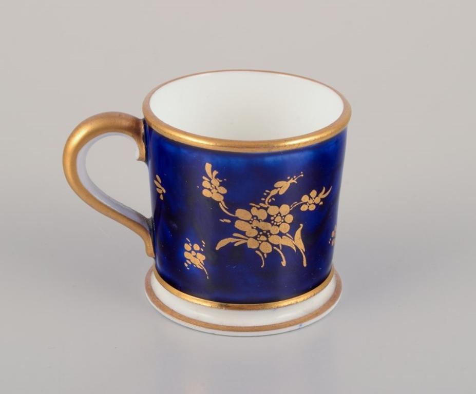 Porcelain Three pieces of French and English porcelain. For Sale