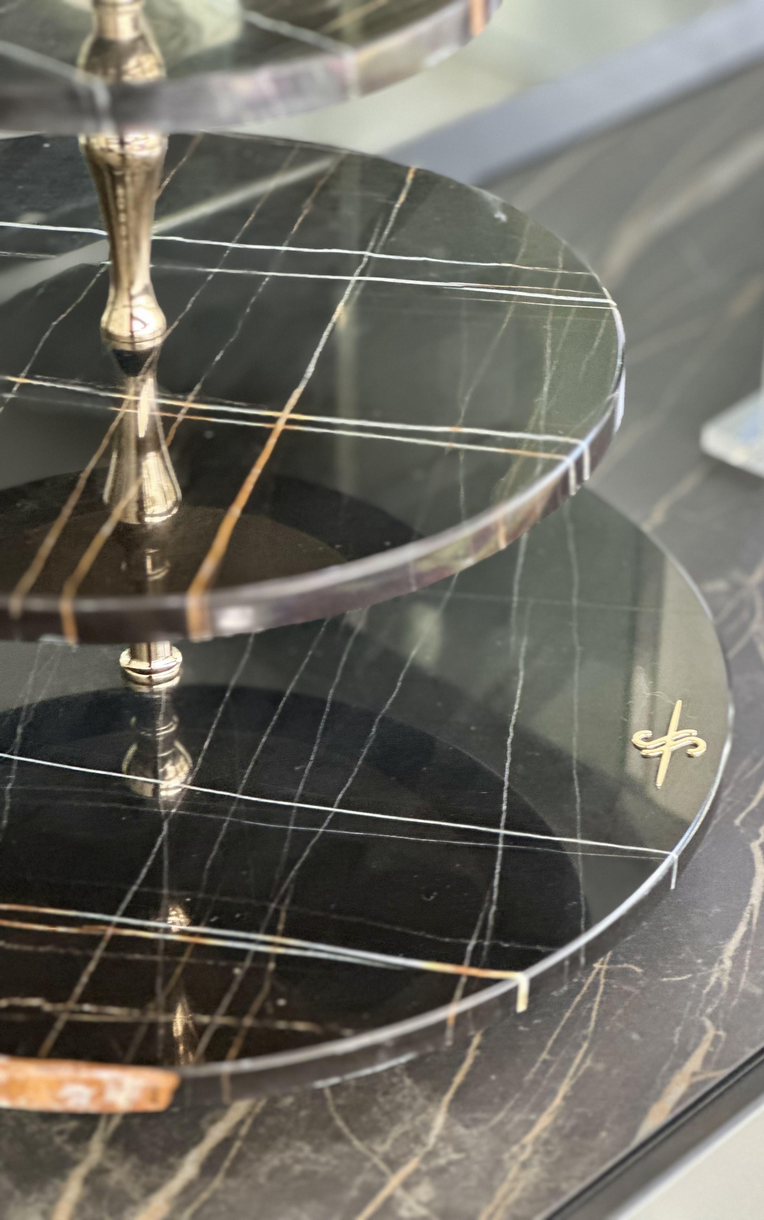 Cakestand aus Marmor mit drei Platten von Euromarmi Store (Italienisch) im Angebot