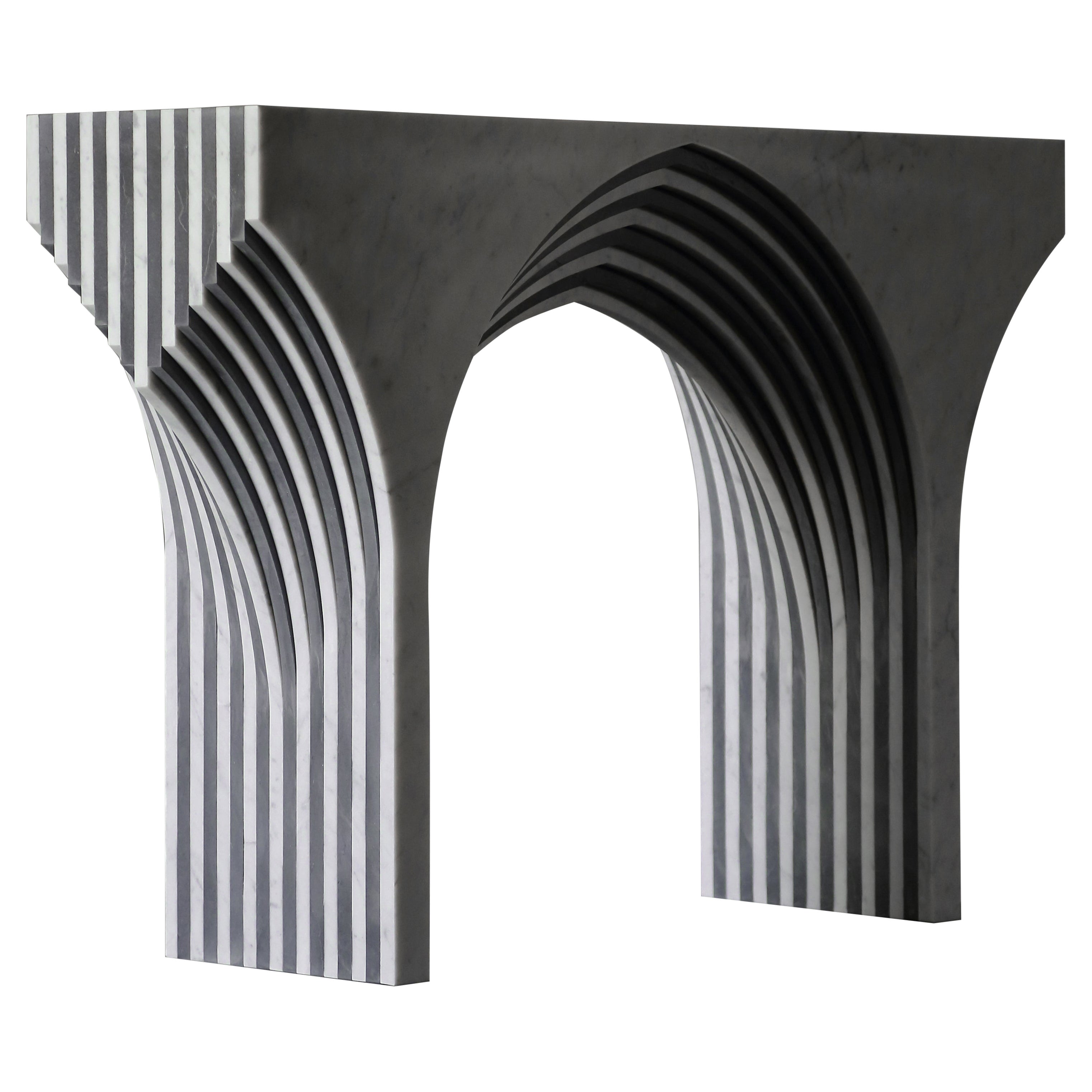Console con arco a tre punte di Richard Yasmin in vendita