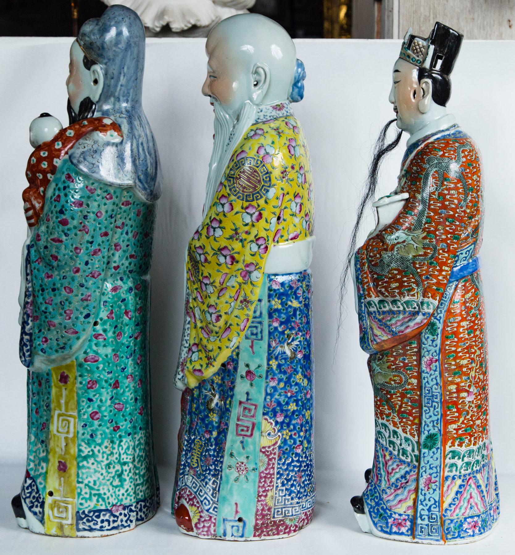 Peint à la main Trois figures en porcelaine des immortels chinois