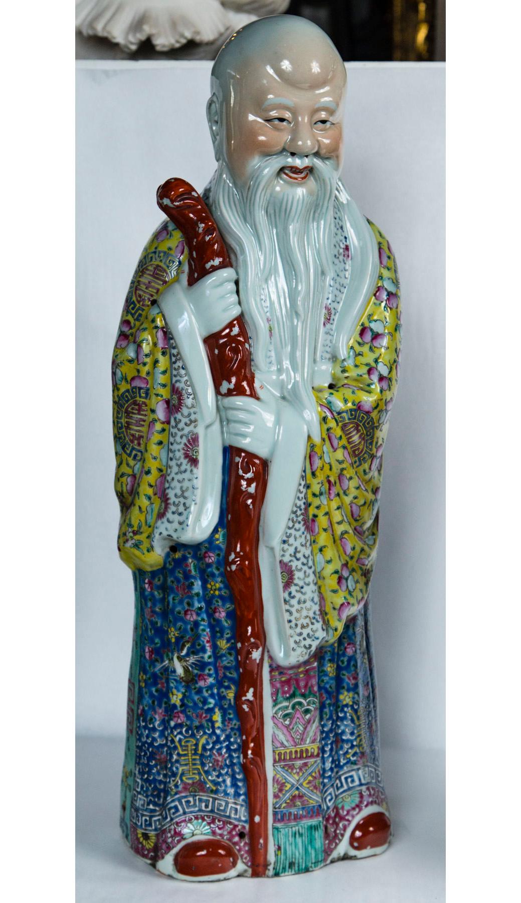 Trois figures en porcelaine des immortels chinois 1