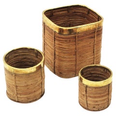 Tre fioriere in rattan e bambù con bordo in ottone, Italia, anni '70