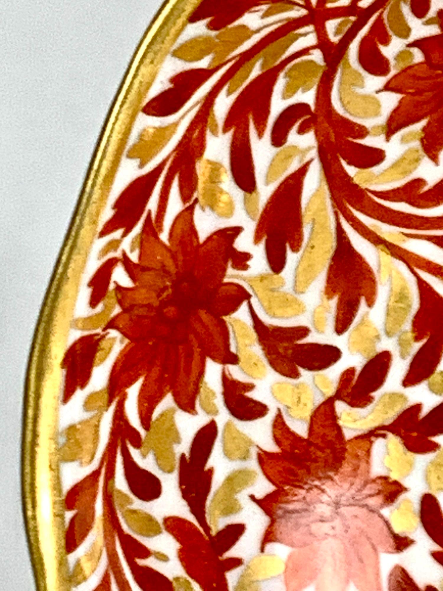 Three Red Chrysanthemum Pattern Coalport Porcelain Dishes England Circa 1810 In Excellent Condition In Katonah, NY