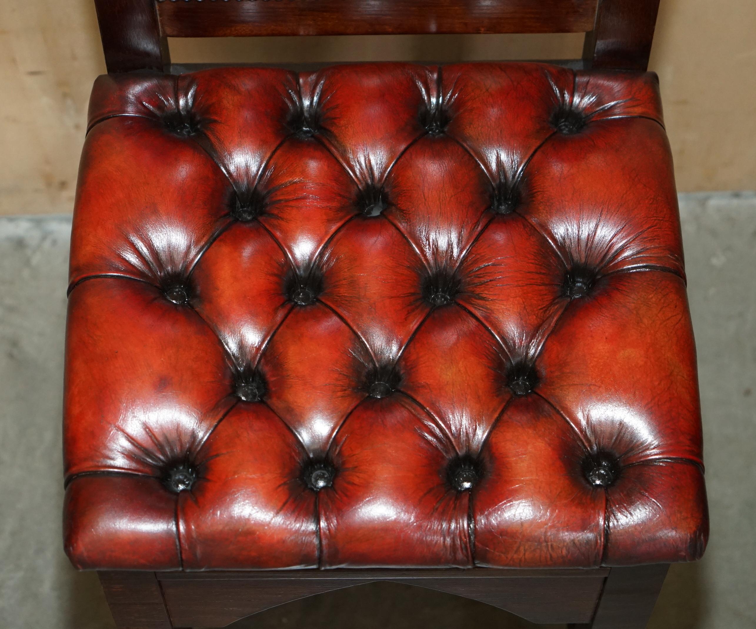 Trois tabourets de bar récupérés en cuir marron chiné à la cendres de chiffon 3 Bon état - En vente à West Sussex, Pulborough