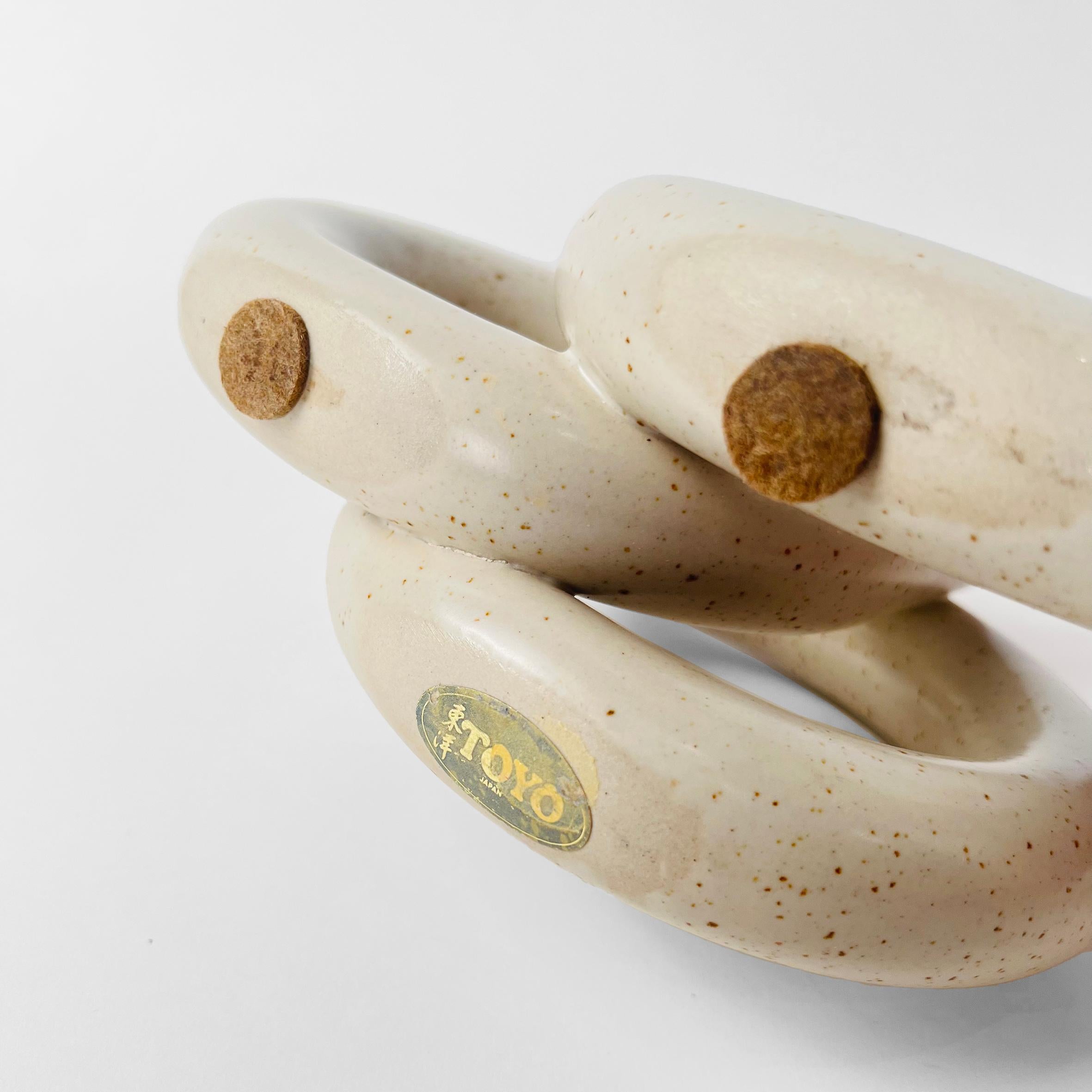 20ième siècle Vase Ikebana à trois anneaux fabriqué par Toyo, Japon, vers les années 1960 en vente