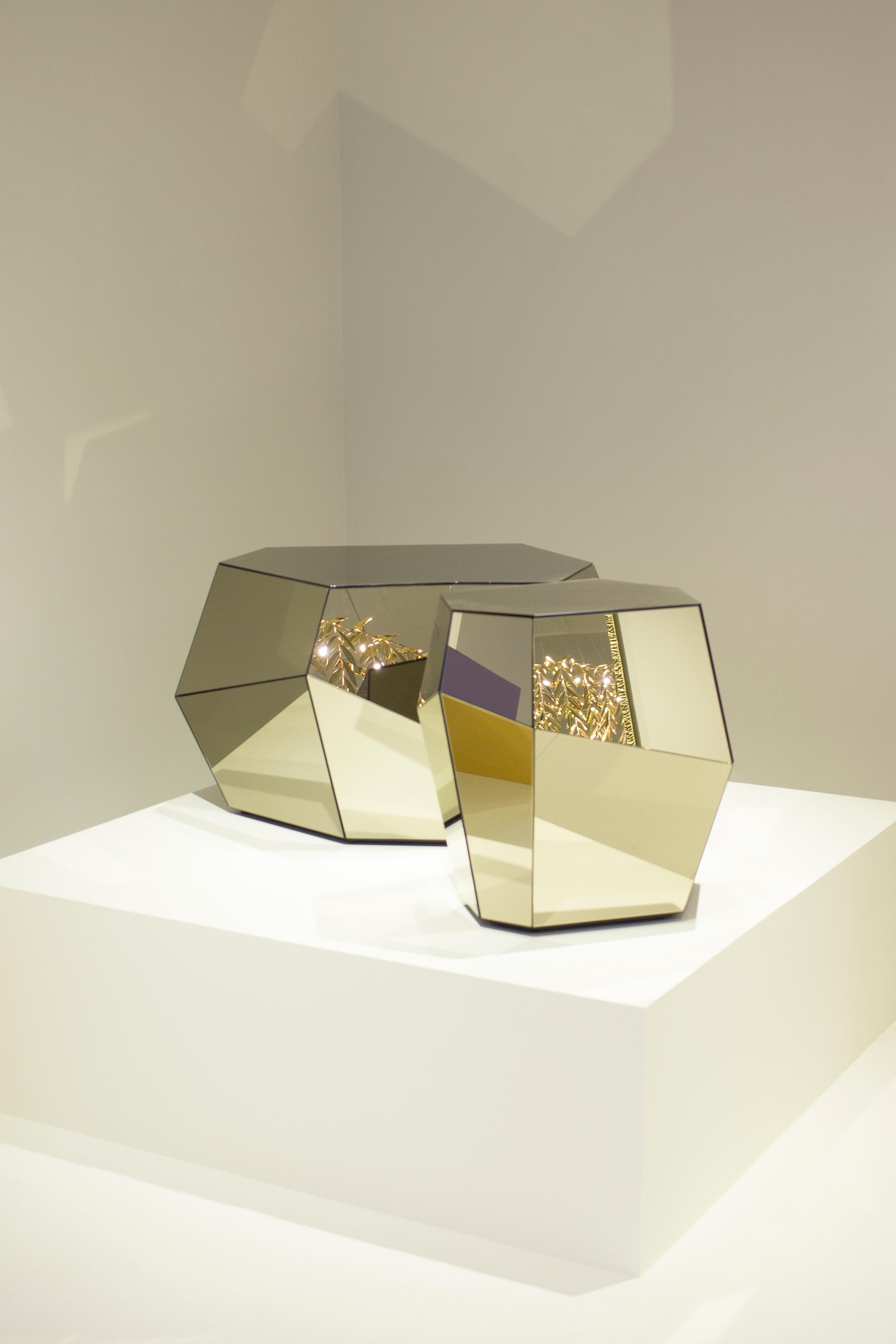 Table d'appoint haute Three Rocks, miroir en bronze, InsidherLand de Joana Santos Barbosa en vente 1