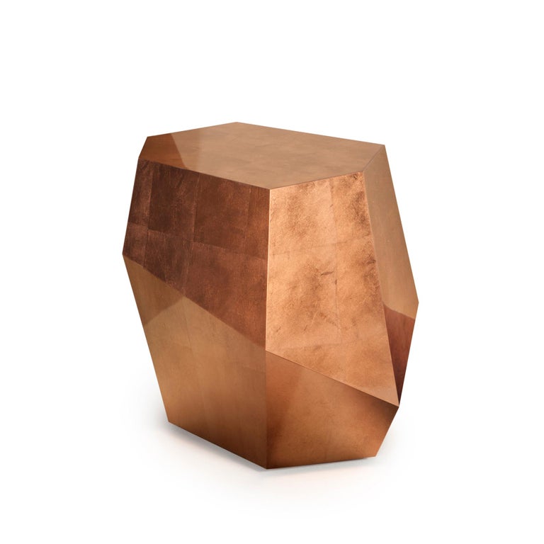 The original design of the Three Rocks tables was inspired by the Autumnal landscape with fallen leaves in burned tones. These tables are highly customized designs.
Beyond the original version, all three sizes can be customized with a large range