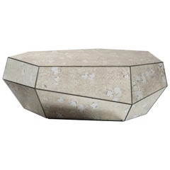 Table basse Three Rocks, miroir vieilli, InsidherLand de Joana Santos Barbosa