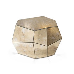 Table basse moyenne Three Rocks avec miroir vieilli InsidherLand de Joana Santos Barbosa