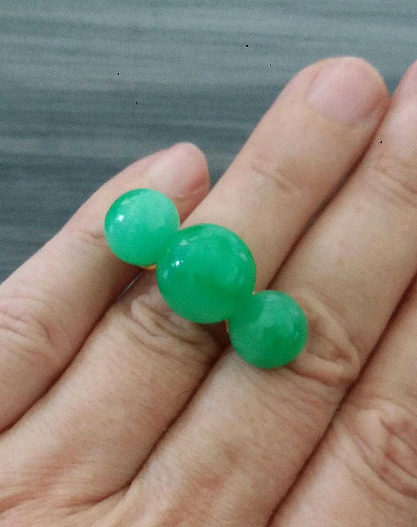Three Round Plain Burma Jade Beads 14K Yellow Gold Cocktail Ring For Sale 10