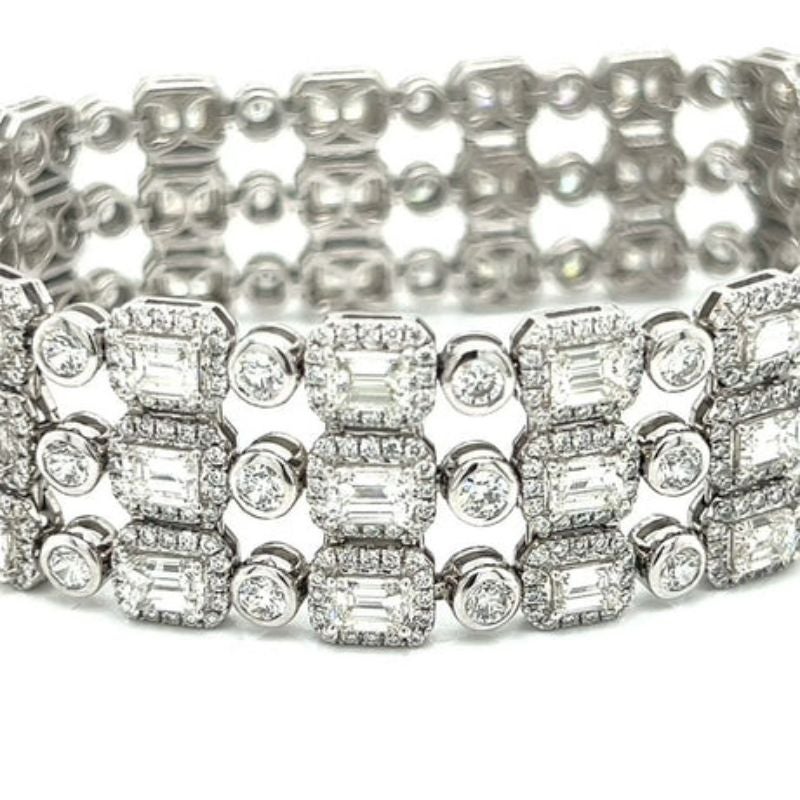 Taille mixte The Row 22.80 Carat One of a Kind Diamond Bracelet à trois rangs en vente