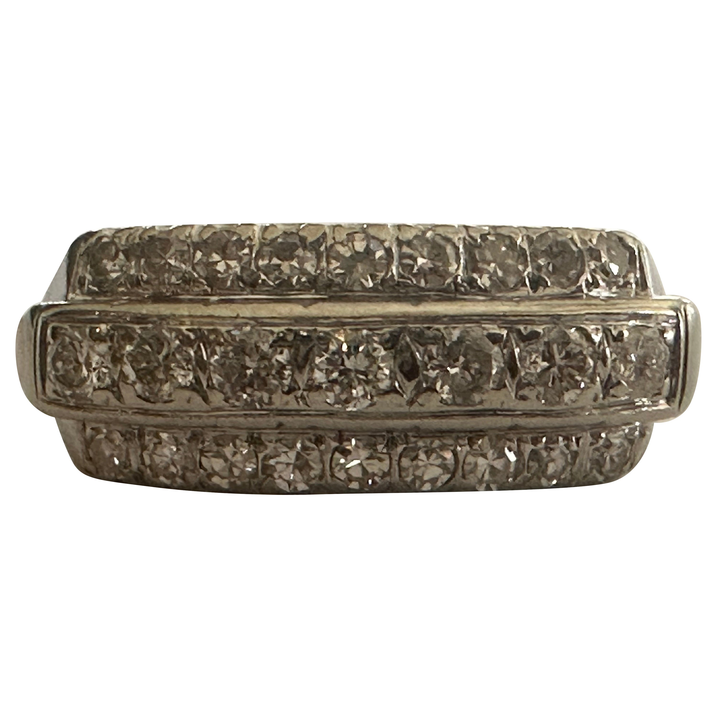 Anillo Cúpula de Diamantes de Tres Hileras