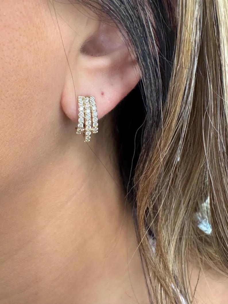 Créoles à trois rangées de diamants 0,62 carat or jaune 14 carats 3,57 grammes Pour femmes en vente
