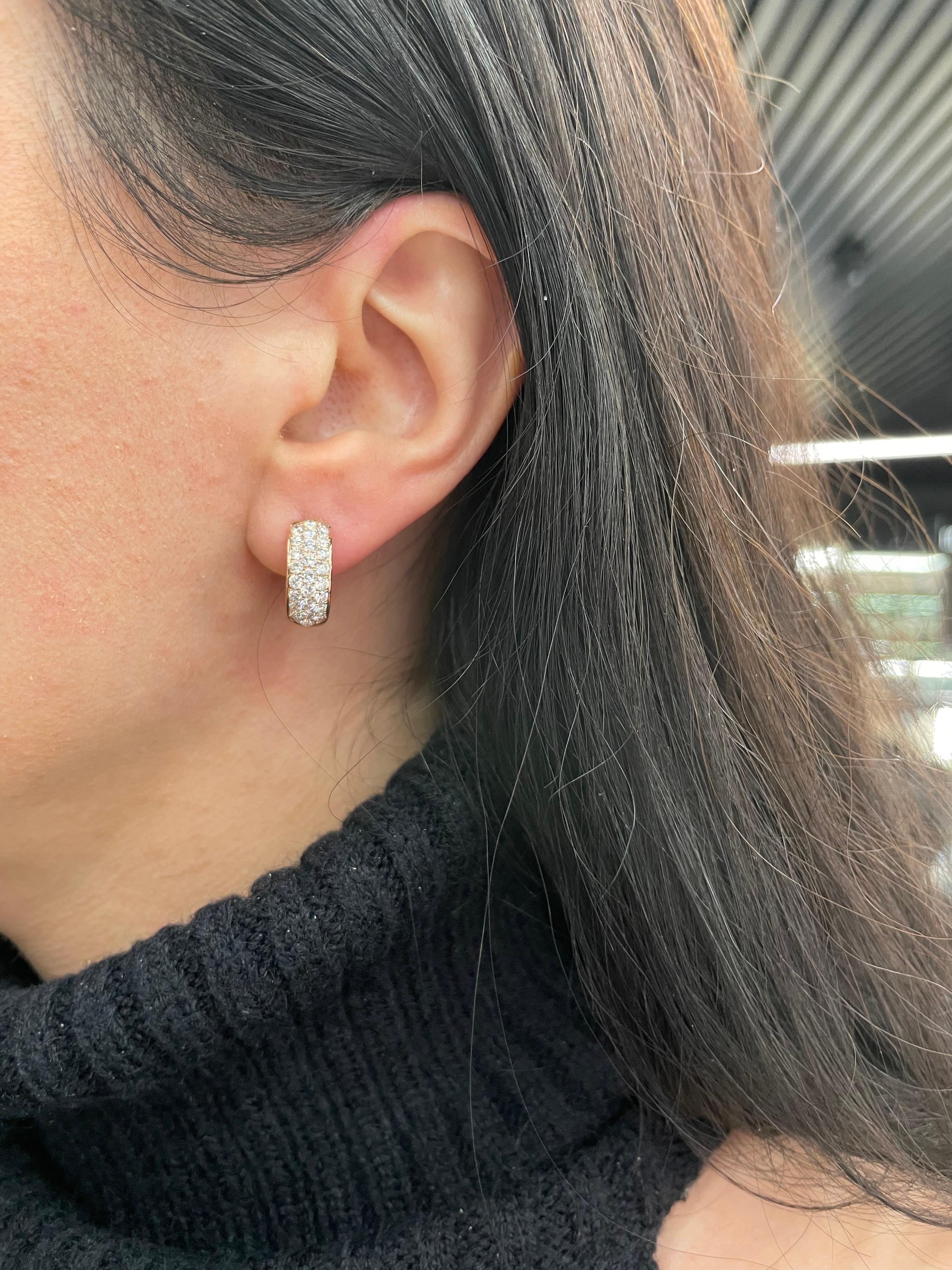 Orecchini a cerchio con diamanti a tre file 1,50 carati in oro rosa 14 carati 4,6 grammi in vendita 8