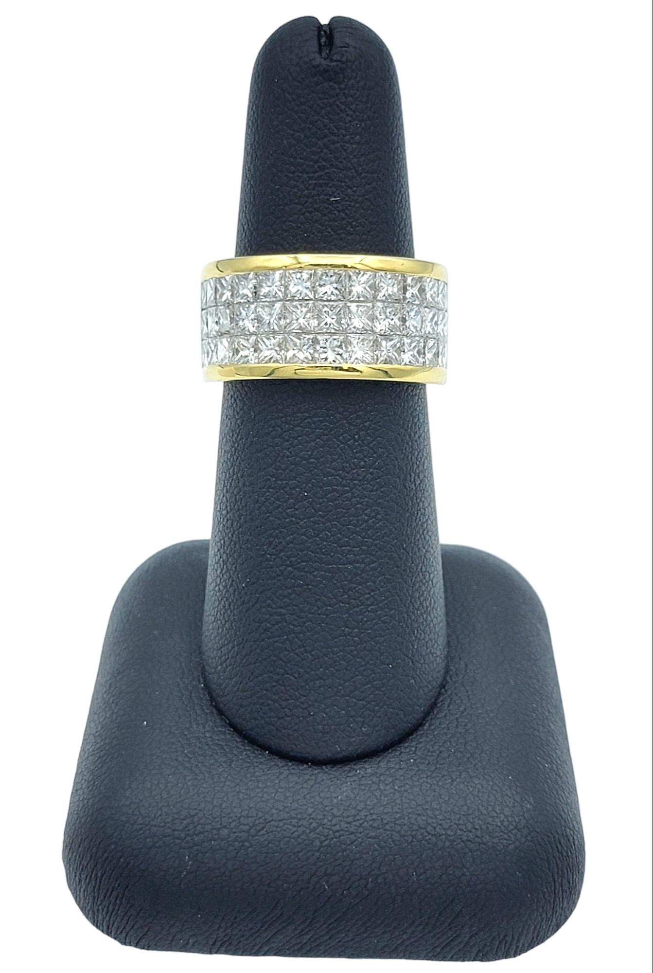 Dreireihiger unsichtbar gefasster Diamantring mit Prinzessinnenschliff aus 18 Karat Gold, E-F/VS im Angebot 2
