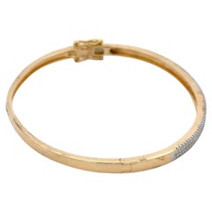 Pulsera brazalete de tres filas de diamantes pavé 0,55 quilates Oro amarillo de 14 quilates
