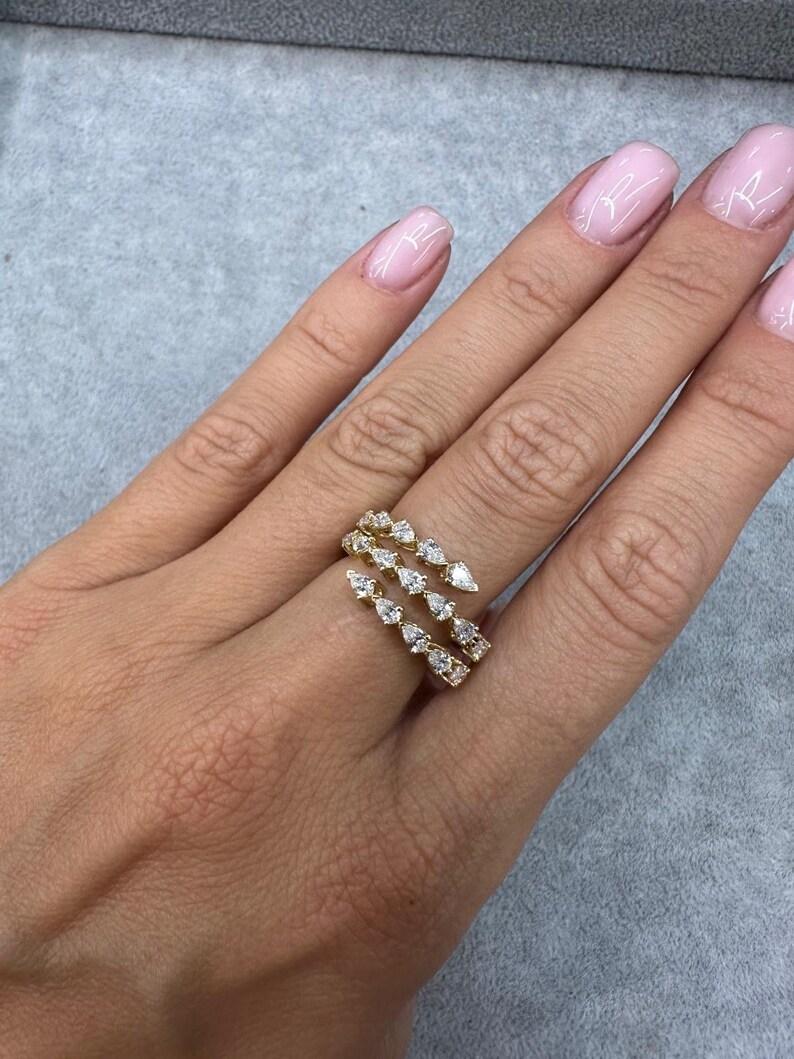 Pear Cut Three Row Pear Shape Diamond Band Ring 1.36 Carats 18 Karat Yellow Gold F-G VS1 For Sale