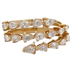Three Row Pear Shape Diamond Band Ring 1.36 Carats 18 Karat Yellow Gold F-G VS1
