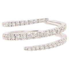 Dreireihiger runder Diamant-Cocktailring