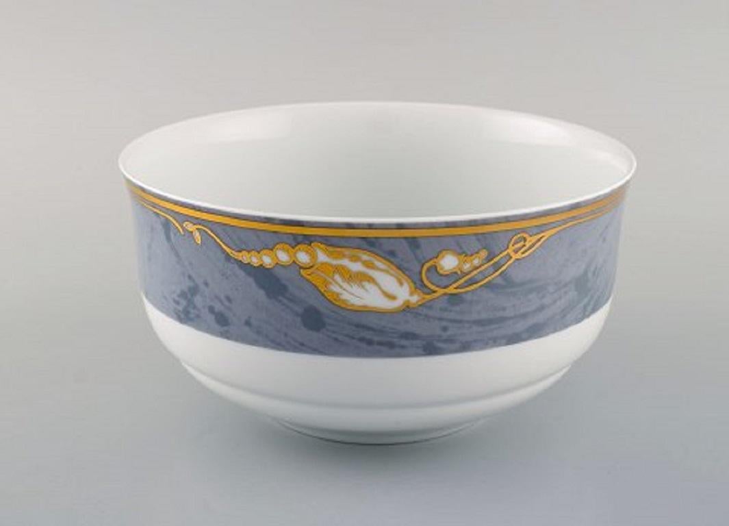 Danish Three Royal Copenhagen Gray Magnolia Salad Bowls in Porcelain, Late 20th Century For Sale